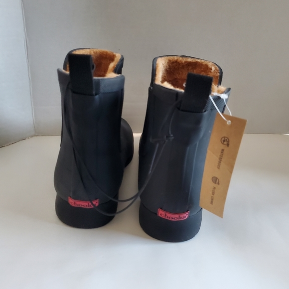 Chooka Women's Waterproof Plush Chelsea Bootie, Black, 8 - Picture 4 of 10